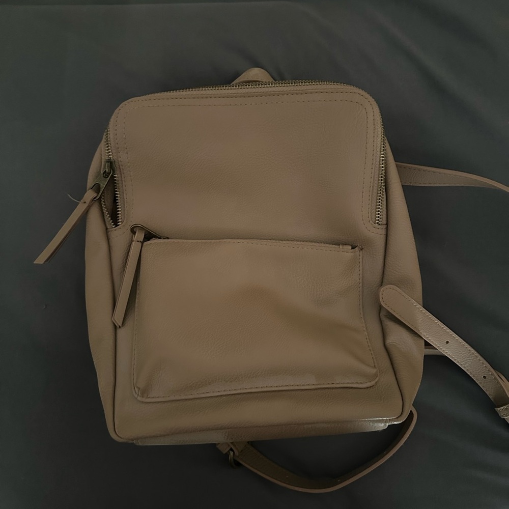 Universal Thread Backpack - image 1